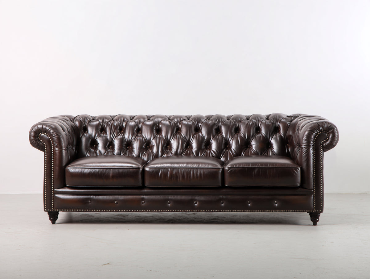 Divani a 3 posti - similpelle - 233 x 96 x 81 cm - marrone scuro - stile Chesterfield